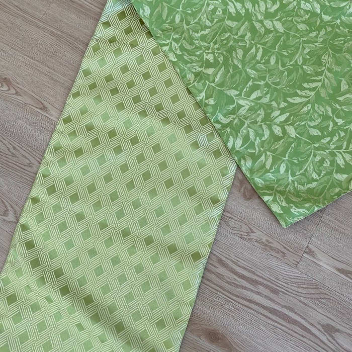 Easy Reversible Table Runner - Infarrantly Creative